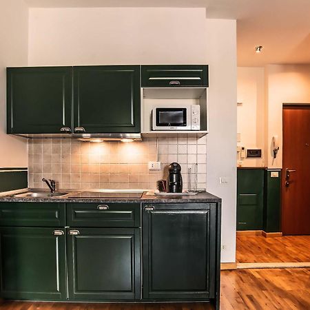 Lusa Suite With Free Private Parking Florens Exteriör bild