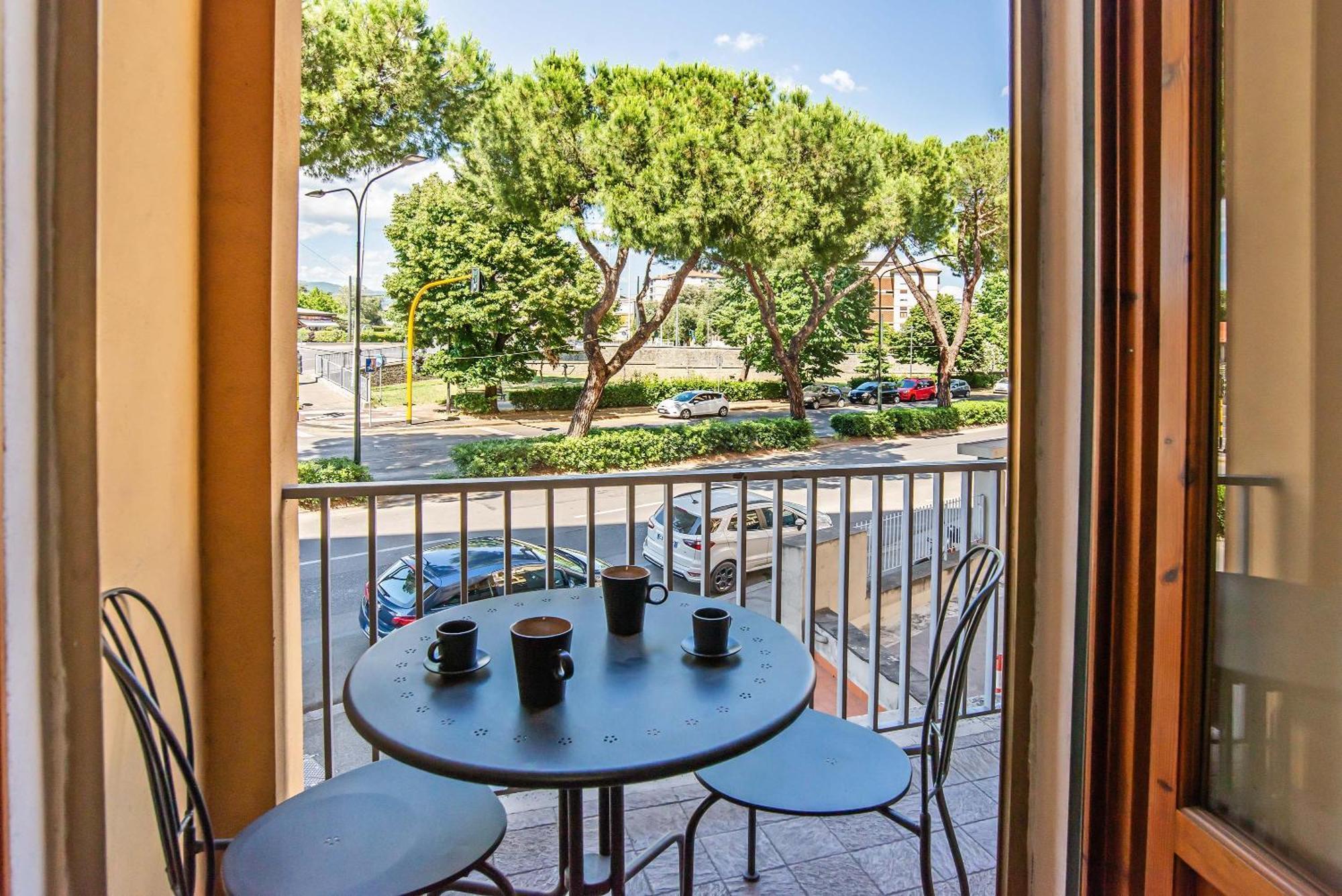 Lusa Suite With Free Private Parking Florens Exteriör bild